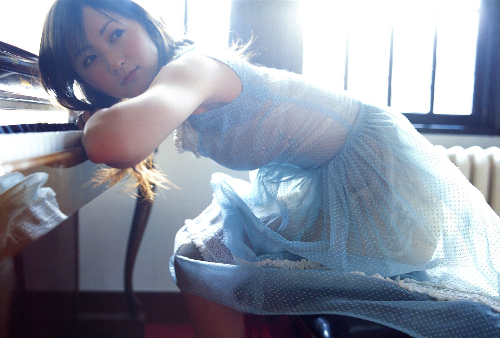 [唯美写真] 小松彩夏 Ayaka Komatsu《Moon Doll》